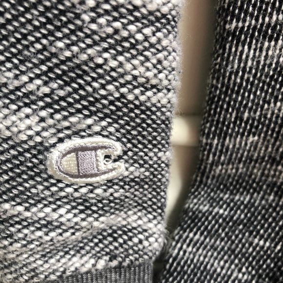 Champion thick long sleeve - Picture 4 of 4